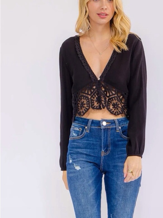Tops - 0304.  Black Lace Cropped V-Neck Women's Top